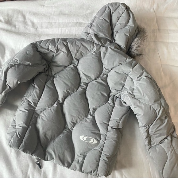 Salomon quilted down puffer coat. Really warm, gently used. Size xs - Picture 3 of 6